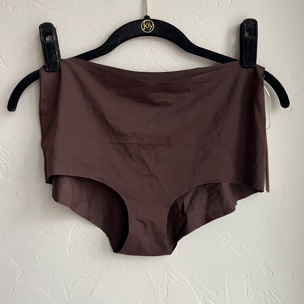🤎RARE SKIMS NAKED BOY SHORTS PANTY IN ESPRESSO L